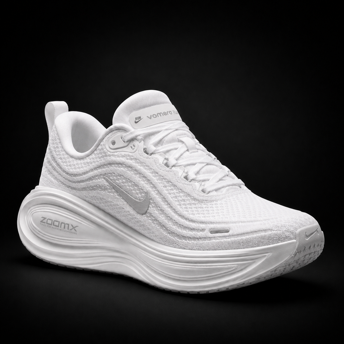 Nike Vomero Plus White Vast Grey Silver, vista frontal — Crazy!Duck Hype