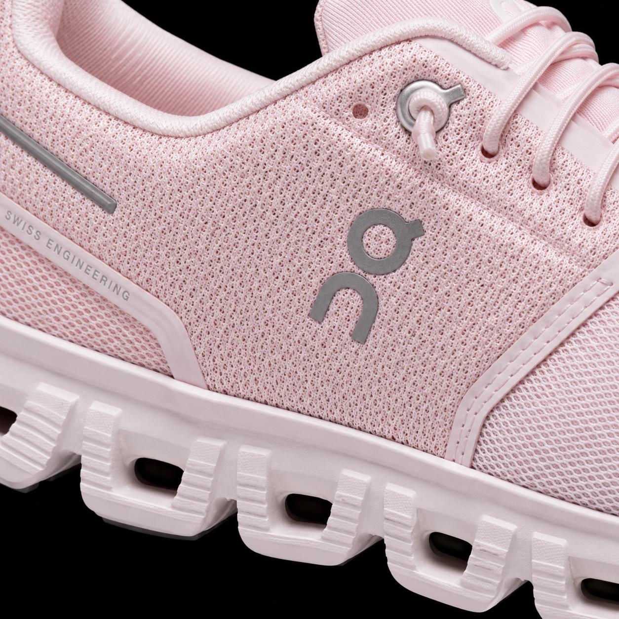 On Cloud 6 Salt Gardenia, detalle de logo y material — Crazy!Duck Hype