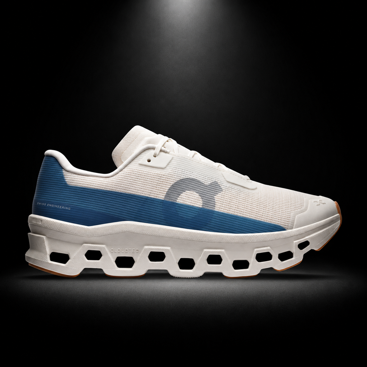 On Cloudmonster Void Ivory/Blue, vista lateral — Crazy!Duck Hype