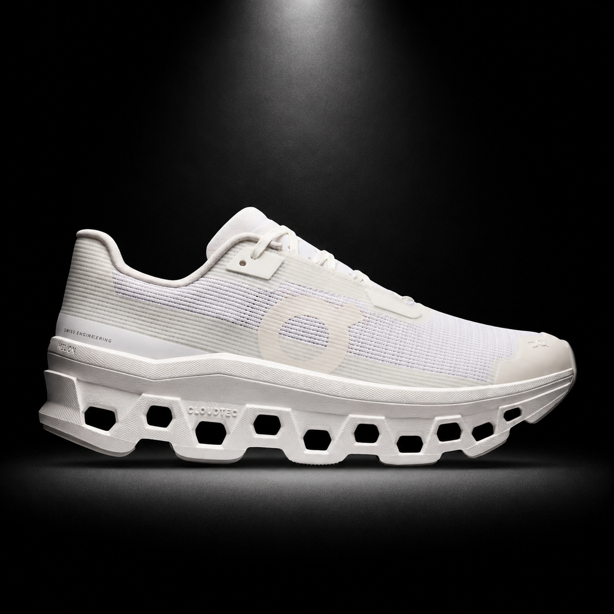 On Cloudmonster Void White/White, vista lateral — Crazy!Duck Hype