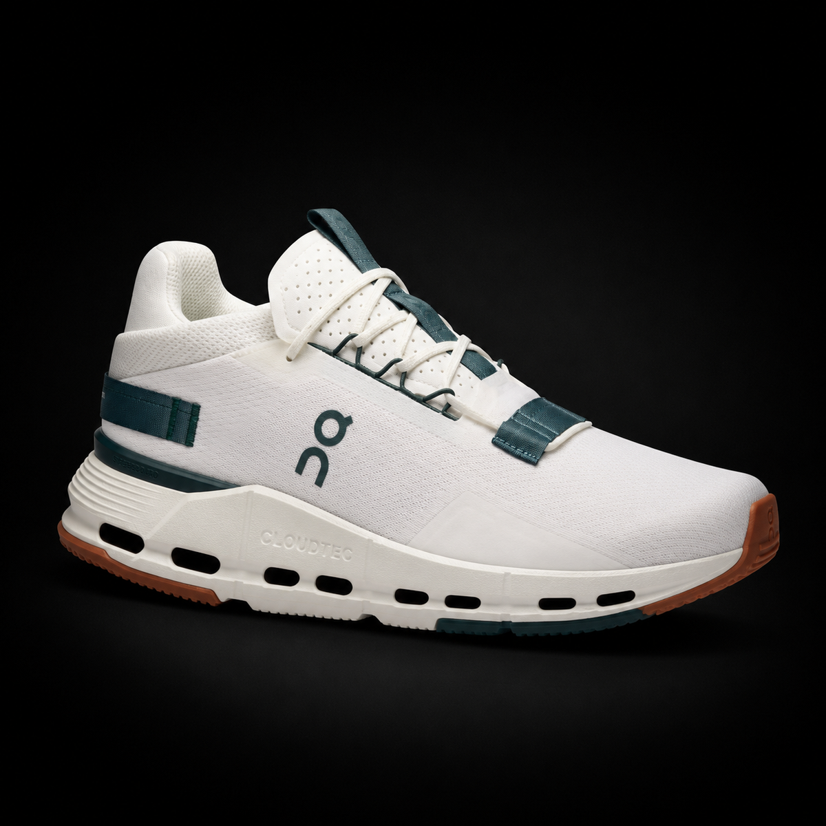 On Cloudnova 2 Ivory Olive, vista frontal — Crazy!Duck Hype