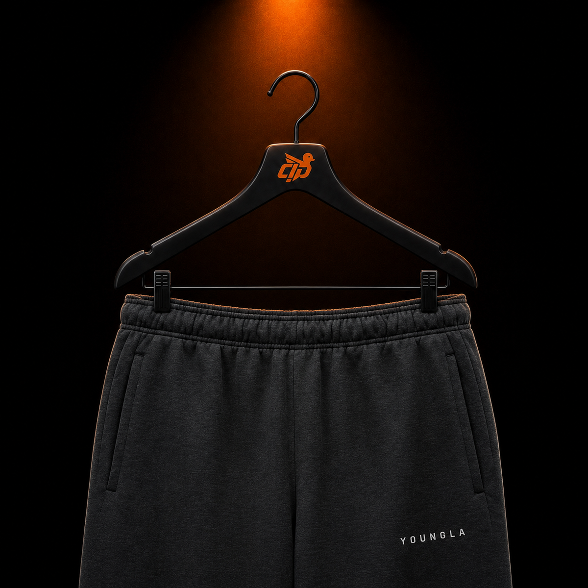 YoungLA 2043 Scuba Sweats Black con presentación de producto — Crazy!Duck Hype