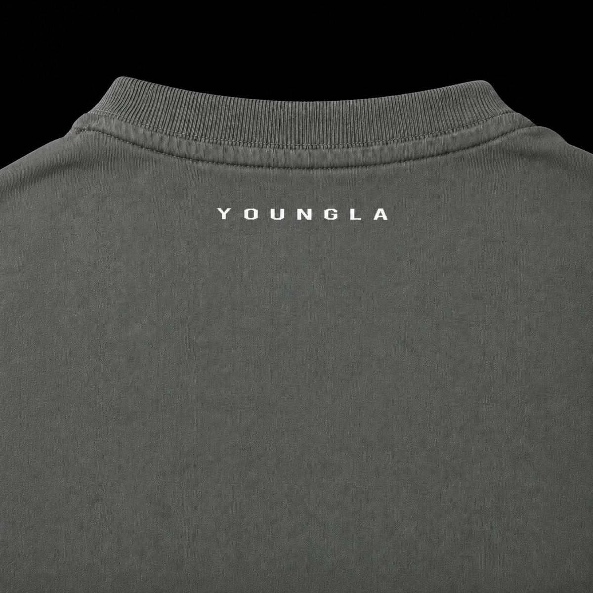 YoungLA 3049 Essential Cut-Offs Teal Wash, detalle de logo y material — Crazy!Duck Hype