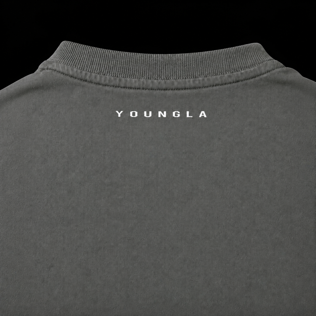 YoungLA 3049 Essential Cut-Offs Teal Wash, detalle de logo y material — Crazy!Duck Hype