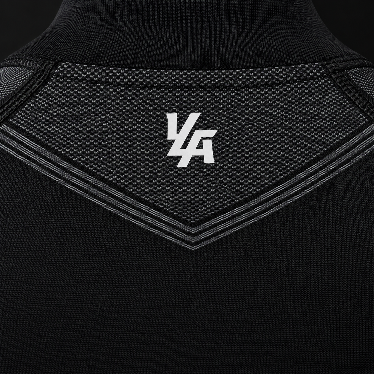 YoungLA 4041 Warrior Compression Tees Black, detalle de logo y material — Crazy!Duck Hype
