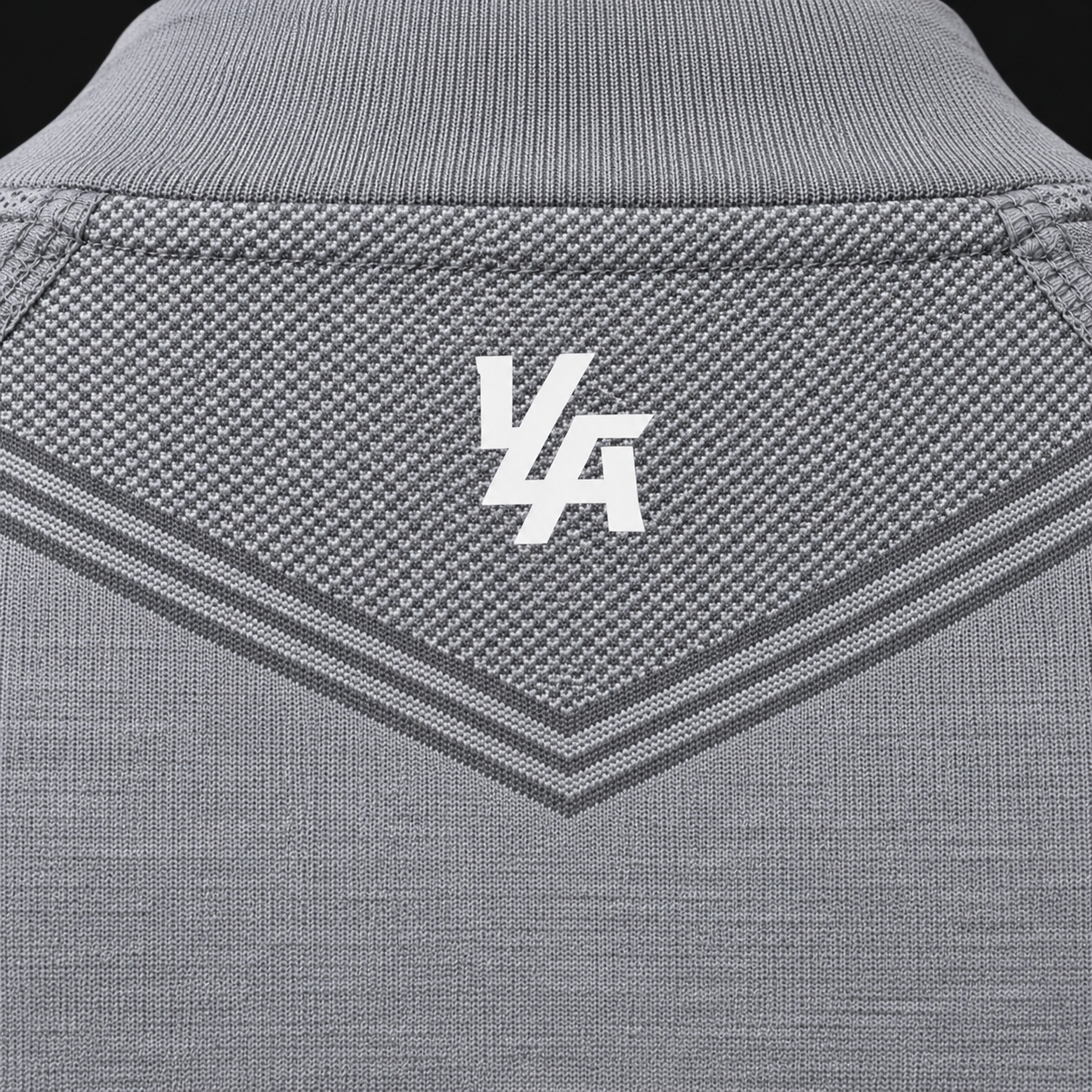 YoungLA 4041 Warrior Compression Tees Grey, detalle de logo y material — Crazy!Duck Hype