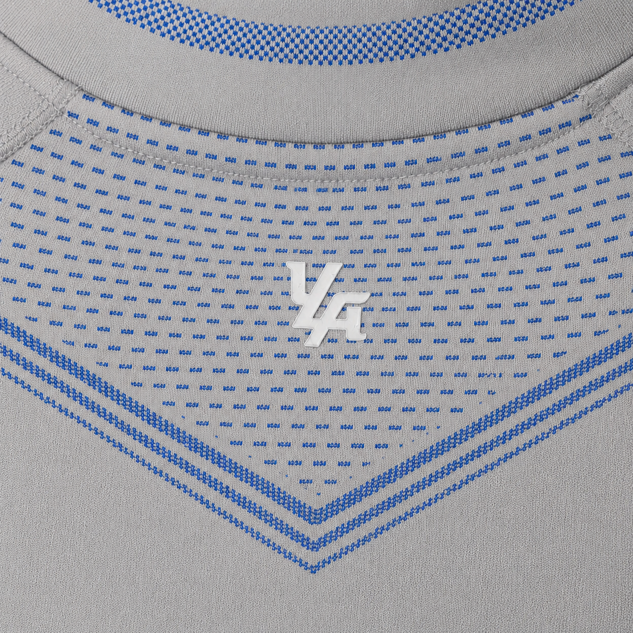 YoungLA 4065 Warrior X Compression Tees Grey/Blue, detalle de logo y material — Crazy!Duck Hype
