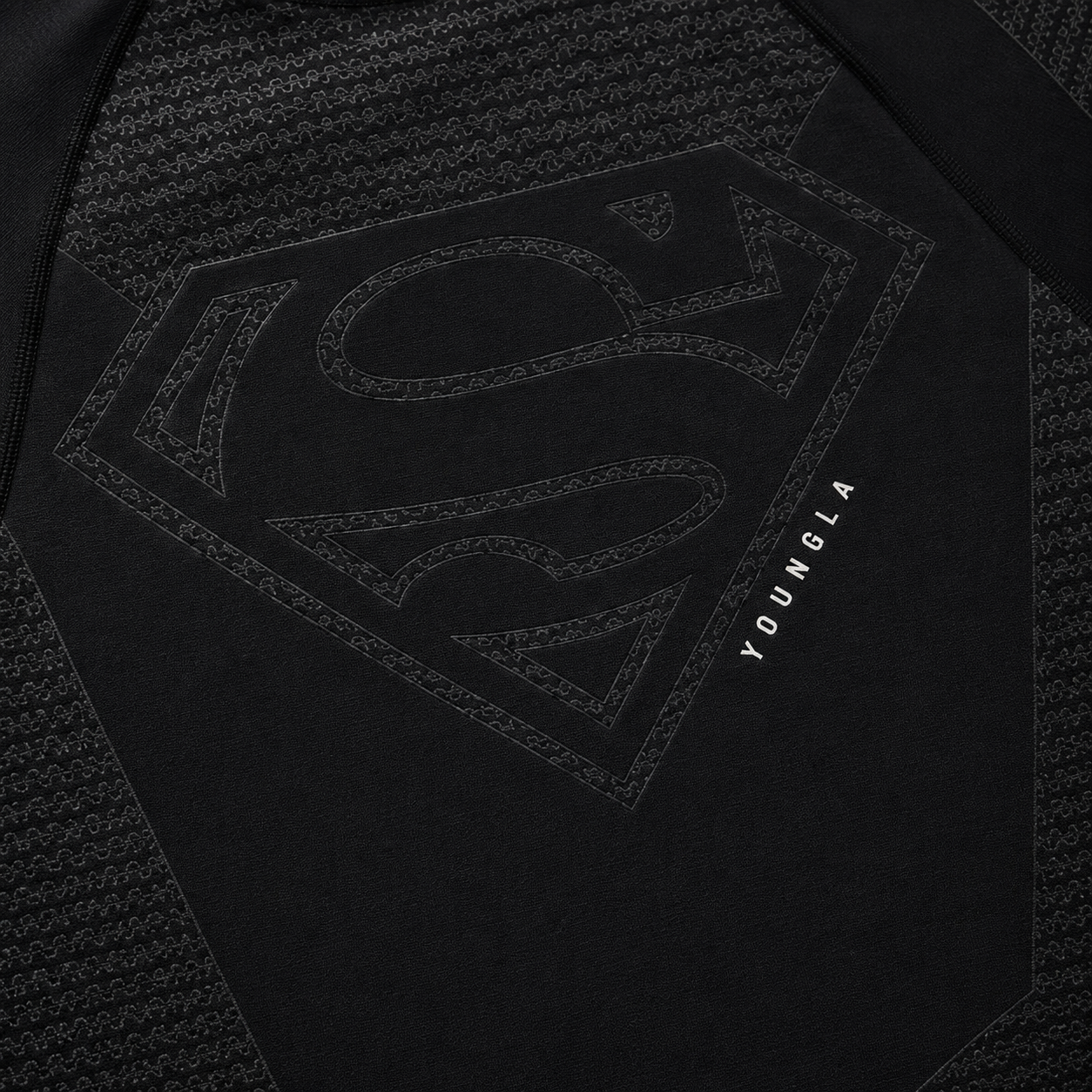 YoungLA 4117 Superman Compression Tees Black, detalle de estampado — Crazy!Duck Hype