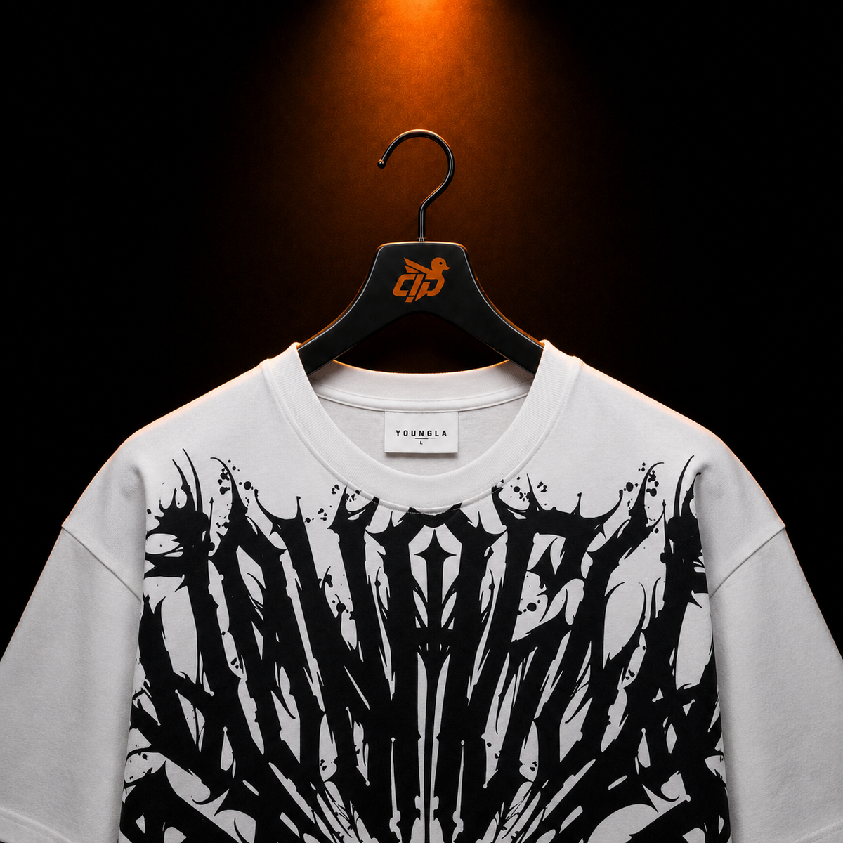 YoungLA 4185 Chaos Tees White con presentación de producto — Crazy!Duck Hype