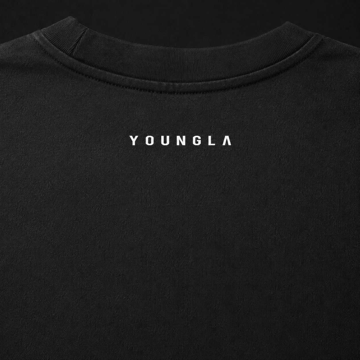 YoungLA 4201 Nocturnal Tees Eternal Guardian, detalle de logo y material — Crazy!Duck Hype